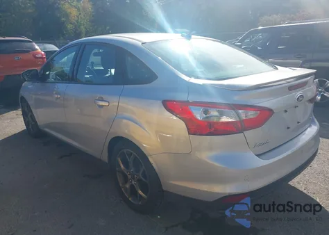 2014 Ford Focus Se z USA, uszkodzony, nr VIN 1FADP3F22EL178883